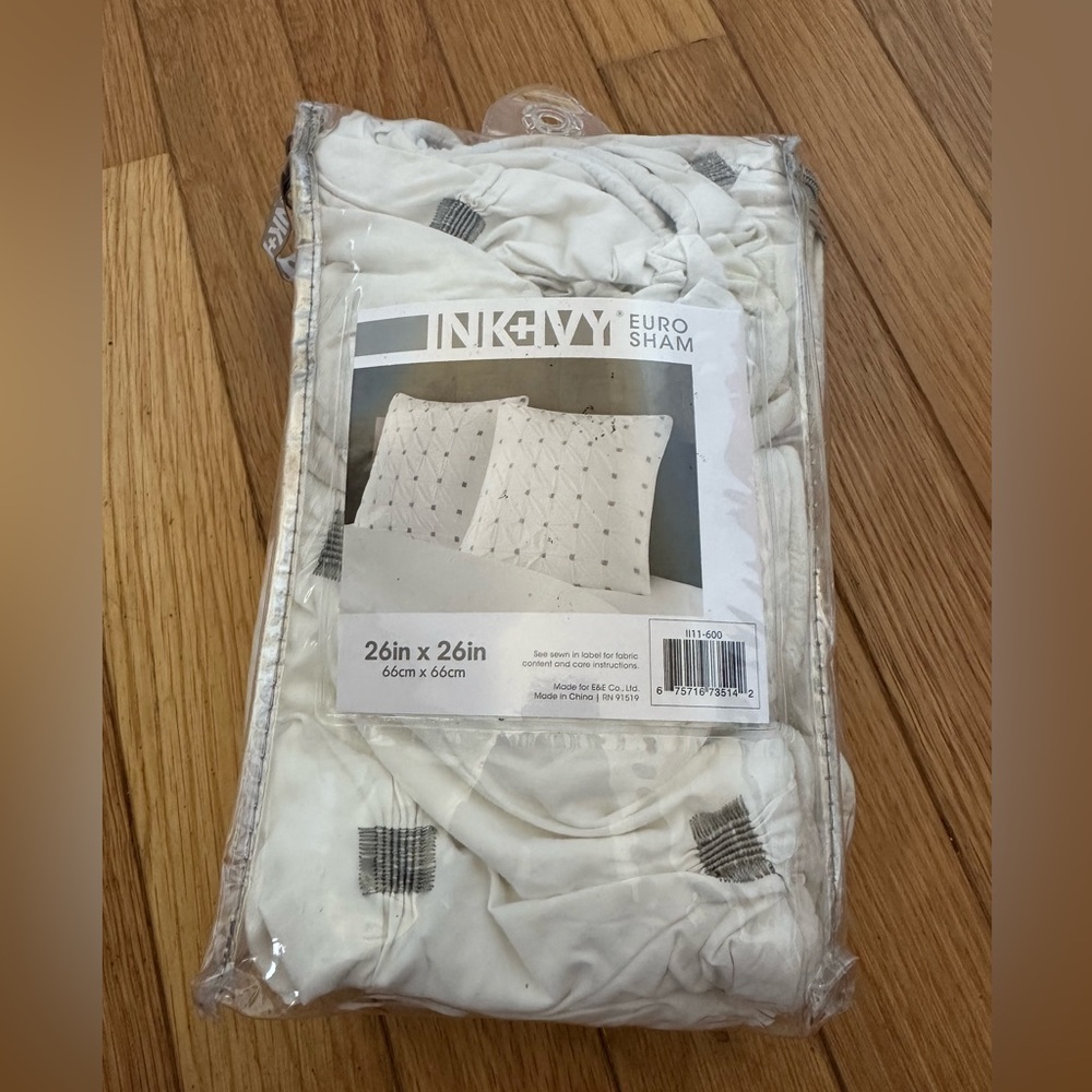 INK+IVY White Euro Sham Pillow Covers (2)